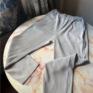 Plisse Pants - Issey Miyake style pleats please